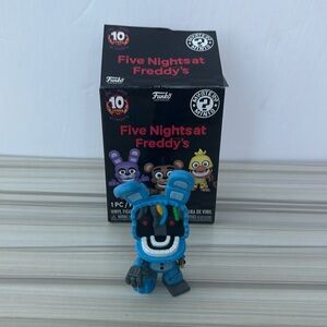 Funko Five Nights at Freddy's 10 Anniversary Mystery Mini Withered Bonnie vynil